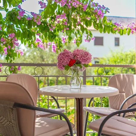 House Of Mile Гостевой дом 3*