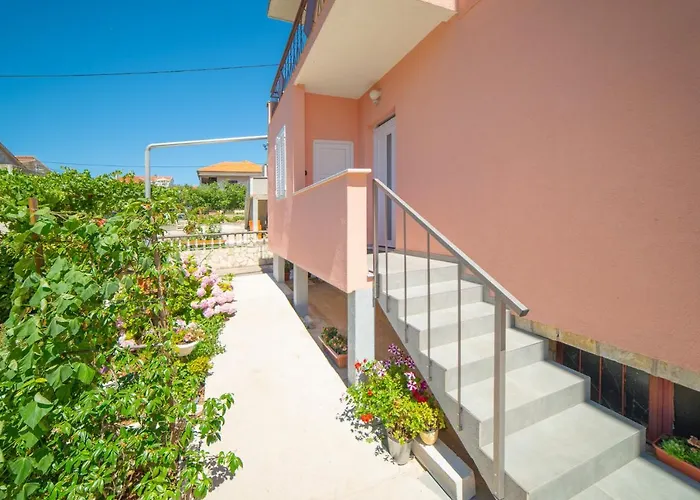 House Of Mile Πανσιόν 3*